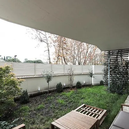 Stylish Flat With Garden Rzym